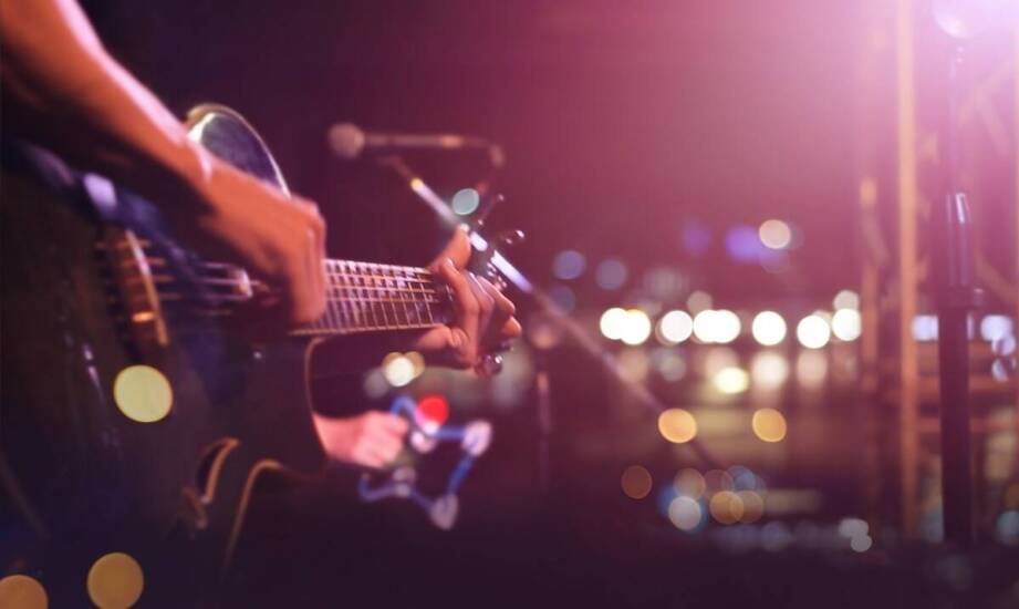 Jakie cechy powinny mieć idealne glany na platformie dla miłośników koncertów?