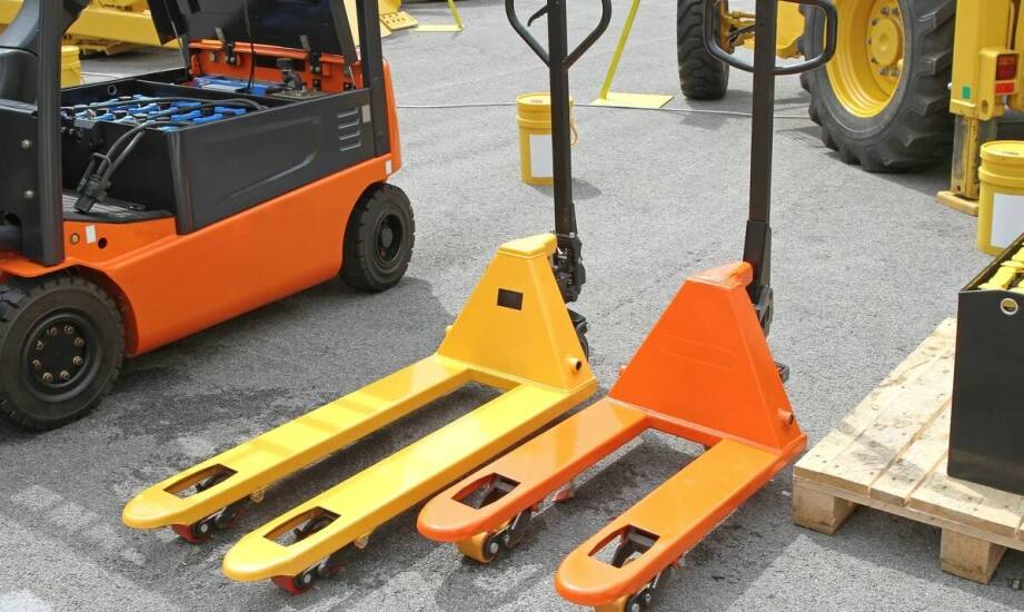 Poradnik wyboru wózka paletowego dla małych i średnich przedsiębiorstw