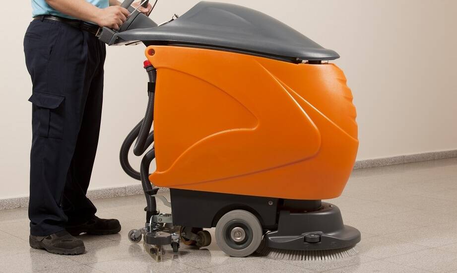 Efektywność serwisu maszyn czyszczących – jak ją zmierzyć?