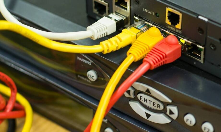 Mikrotik licencja - analiza przypadków sukcesu w różnych branżach