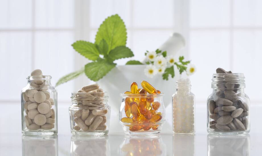 Kto w Polsce realizuje kompleksowo produkcję suplementów pod marką klienta?