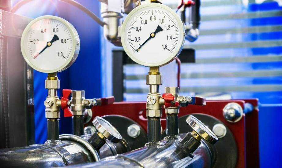 Jak bezpiecznie projektować i utrzymywać układy pod wysokim ciśnieniem?