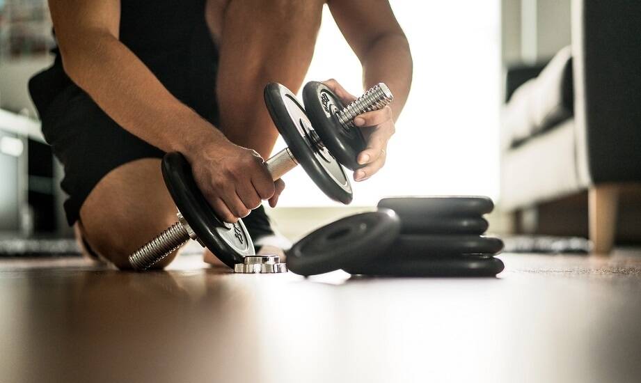 Jak odpowiednie odwazniki do hantli wspierają rozwój mięśni