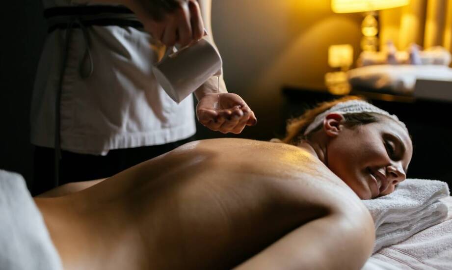 Różnice między masażem klasycznym a masażem na 4 ręce: Co wybrać?