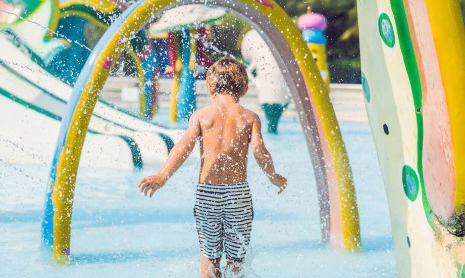 Jakie materiały są używane do produkcji dmuchanych parków wodnych?