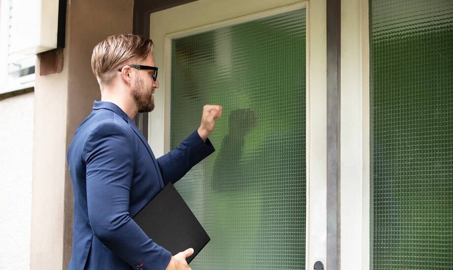 Jakie są obowiązki komornika podczas egzekucji z ruchomości w Kobierzycach?