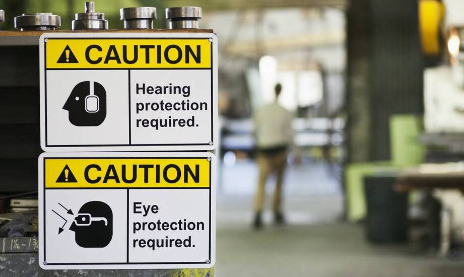 Jak wybrać odpowiednie drabiny aluminiowe dwustronne dla swojej firmy?