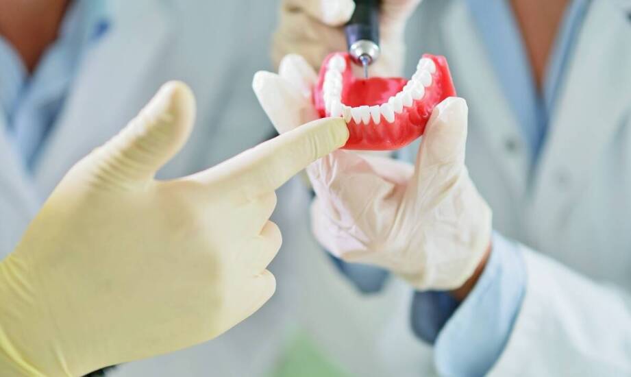 Kluczowe cechy gipsu protetycznego i ich znaczenie w praktyce stomatologicznej