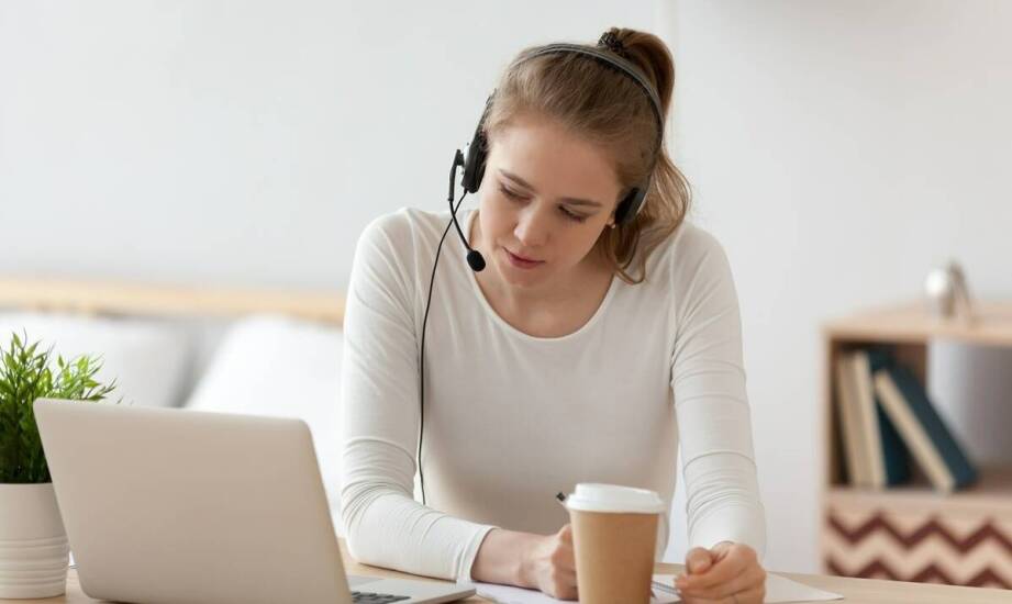 Jak usługi tłumaczeniowe przyczyniają się do sukcesu konferencji?