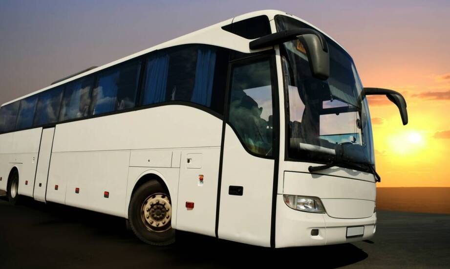 Jak zorganizować bezproblemowy transfer z lotniska do hotelu w stolicy?