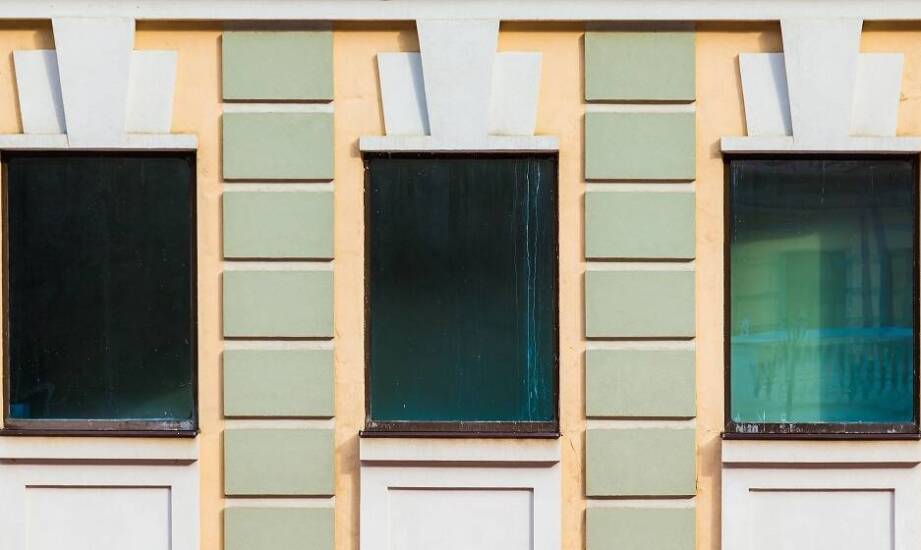 Jak trwałość boni elewacyjnych wpływa na długowieczność elewacji?