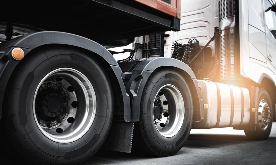Dlaczego warto inwestować w wysokiej jakości układy pneumatyczne dla ciężarówek?
