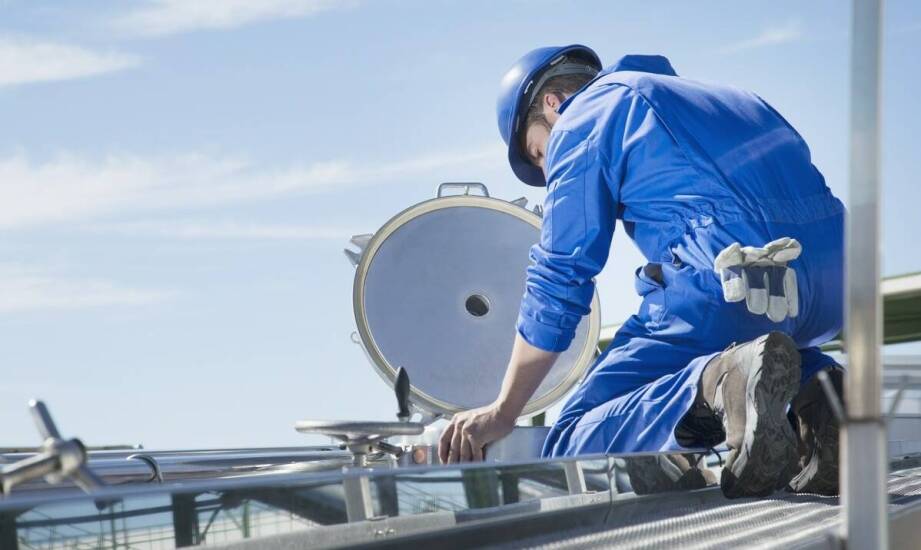 Ekspertyza techniczna dachu jako narzędzie wspomagające zarządców nieruchomości