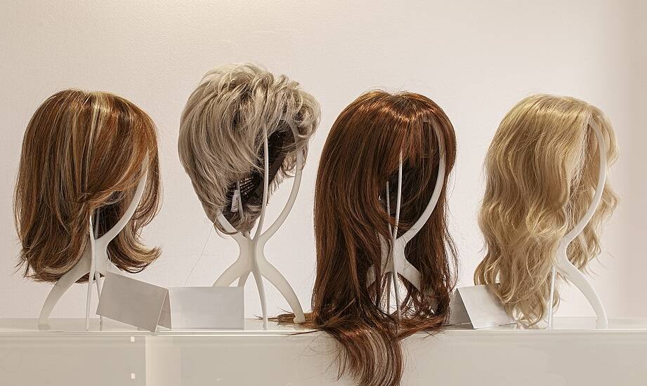 Opinie klientów na temat użytkowania peruk refundowanych