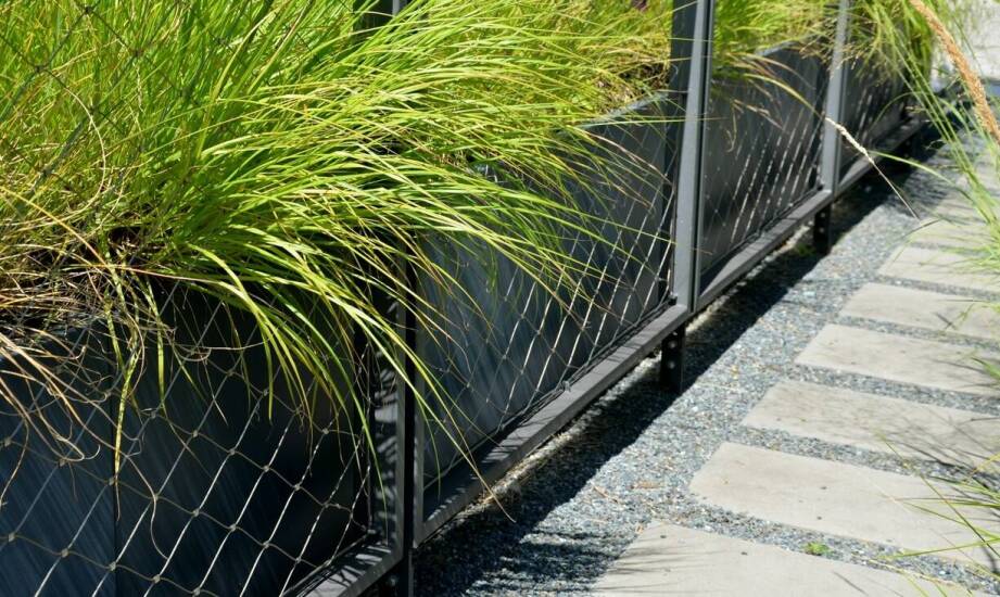 Jak donice z betonu mogą pomóc w ochronie roślin przed warunkami atmosferycznymi?