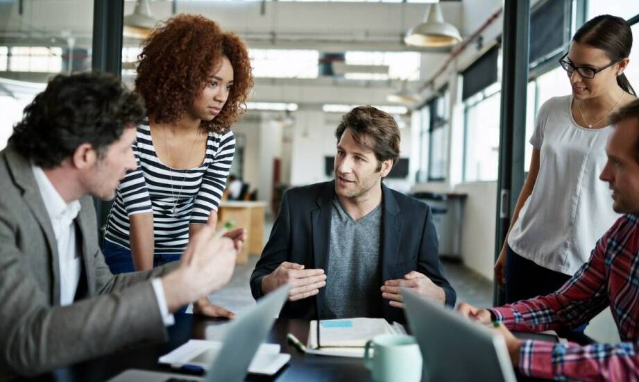 Wsparcie radcy prawnego w procesie mediacji i negocjacji w sprawach gospodarczych