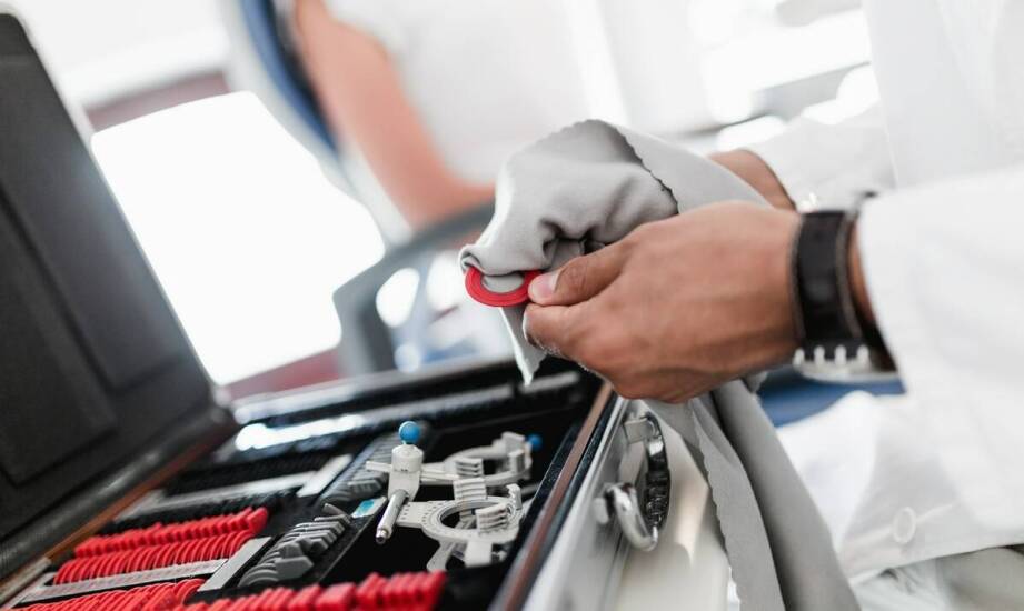 Co zrobić, gdy soczewki kontaktowe powodują dyskomfort?