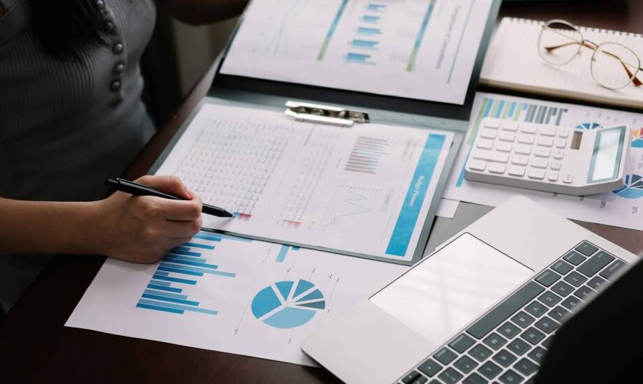 Jak efektywnie raportować wyniki wizyt jako tajemniczy klient?