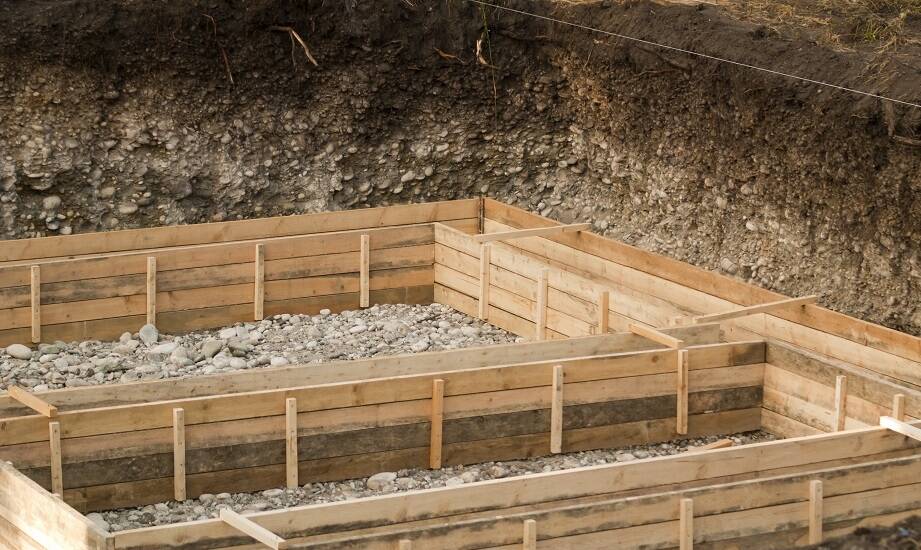 Jak szalunki fundamentowe wpływają na trwałość i stabilność konstrukcji?