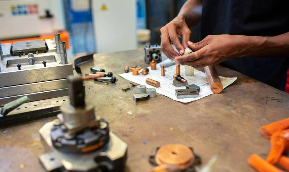 Znaczenie profesjonalizmu w usługach tulejowania maszyn budowlanych