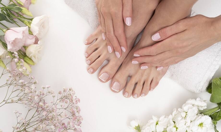Kompleksowa pielęgnacja dłoni i stóp w salonie kosmetycznym