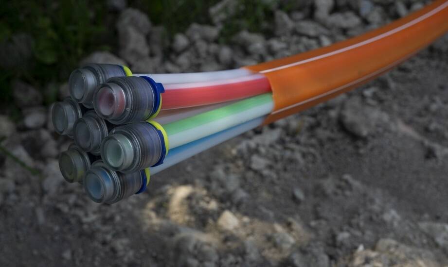 Przewaga maszyn w pełni zautomatyzowanych w procesie instalacji światłowodów