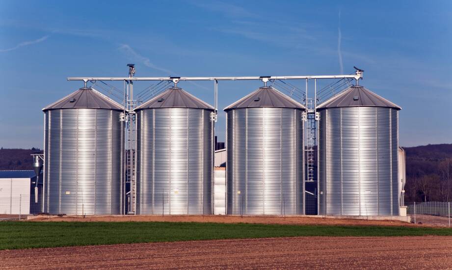 Jak zdalne monitorowanie wpływa na efektywność osuszania silosów?