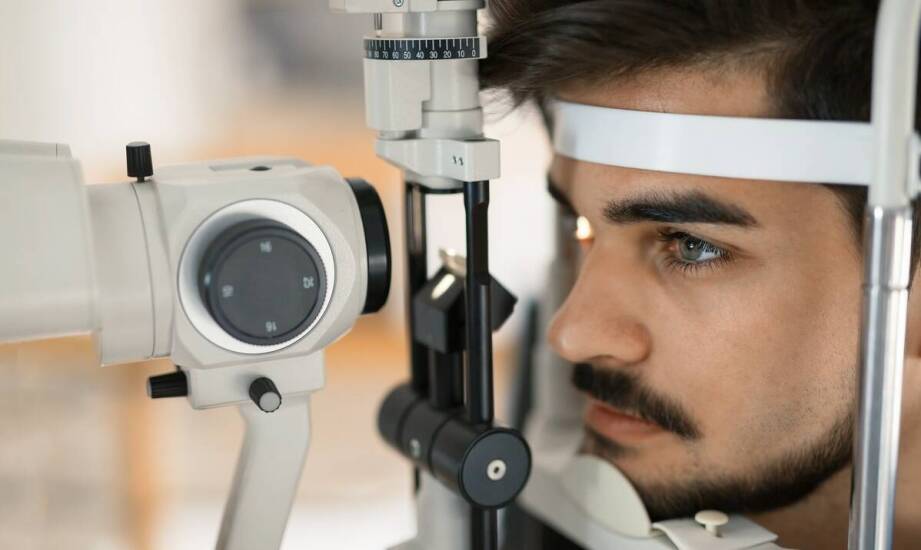 W jaki sposób pomiar ciśnienia wewnątrzgałkowego pomaga w diagnostyce chorób oczu?