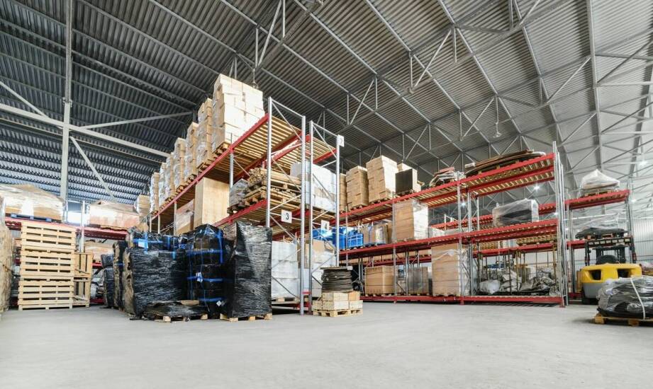 Rola outsourcingu w zarządzaniu przestrzenią magazynową w mazowieckim