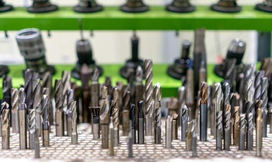 Jakie są najlepsze praktyki konserwacji i przechowywania wierteł diamentowych?