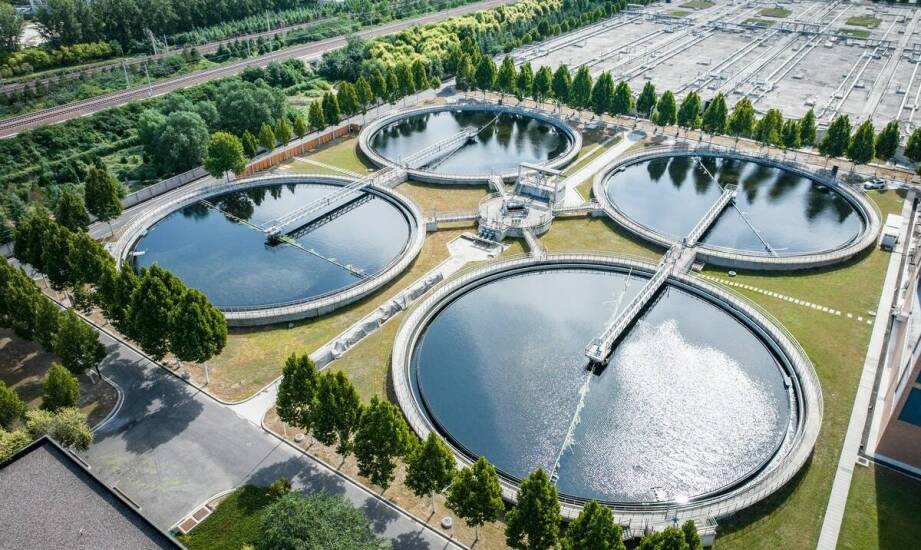 Jakie nowoczesne technologie wykorzystują reaktory biologicznego oczyszczania SBR?