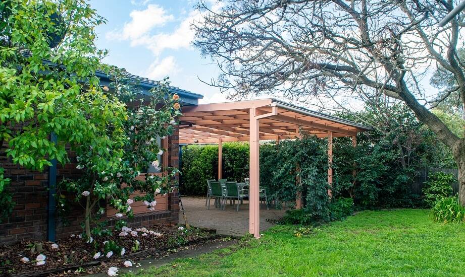 Przewodnik po wyborze idealnej pergoli ogrodowej dla Twojego tarasu