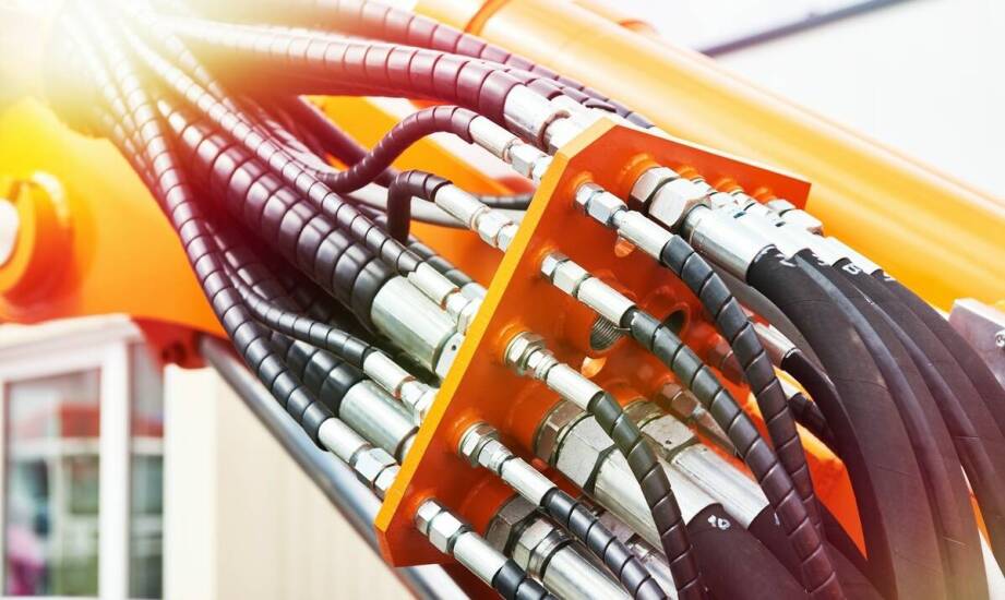 Filtry do hydrauliki – jak wpływają na wydajność maszyn rolniczych?