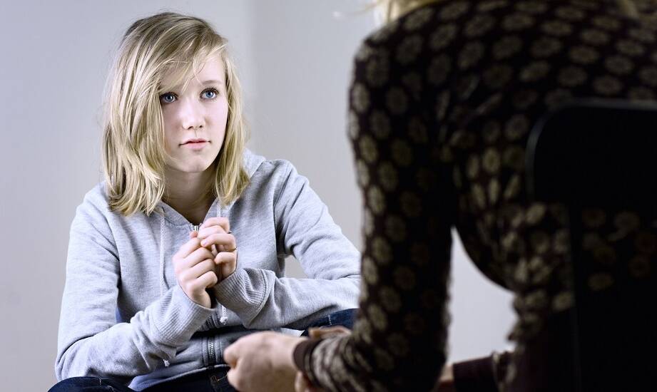 Jakie korzyści przynosi psychoterapia dla młodzieży w radzeniu sobie ze stresem?