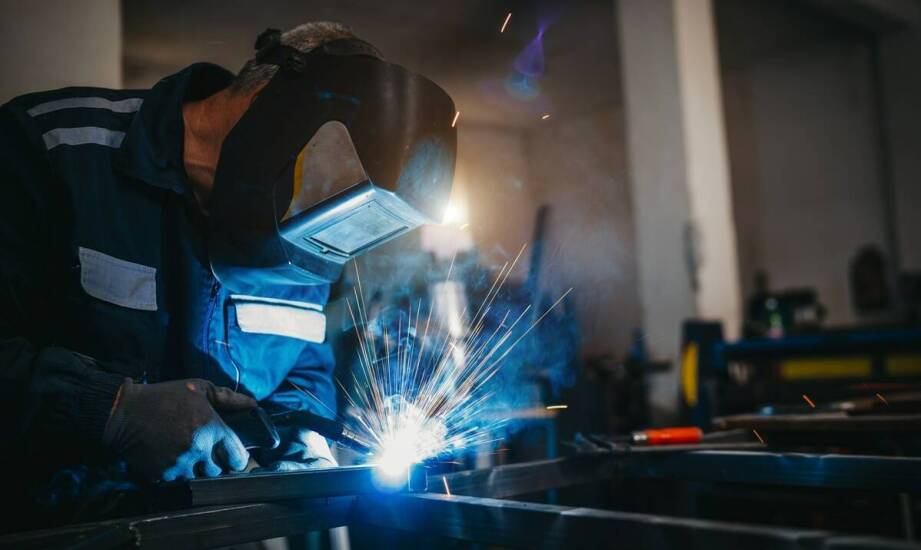 Jak gazy techniczne wpływają na jakość instalacji ze stali nierdzewnej?