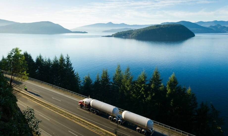 Jakie są zalety korzystania z transportu morskiego w logistyce?