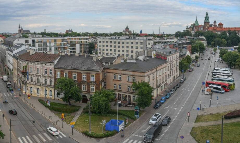 Wycieczki tematyczne dla szkół na trasie Gniezno – Biskupin: co oferujemy?