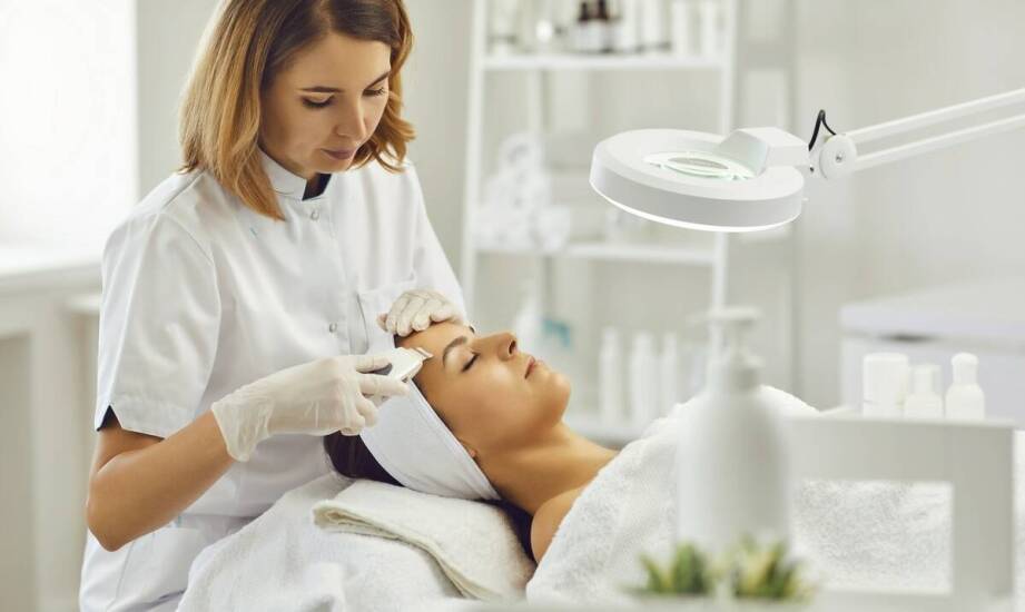 Lifting twarzy i ciała – jakie są najczęstsze obawy pacjentów?