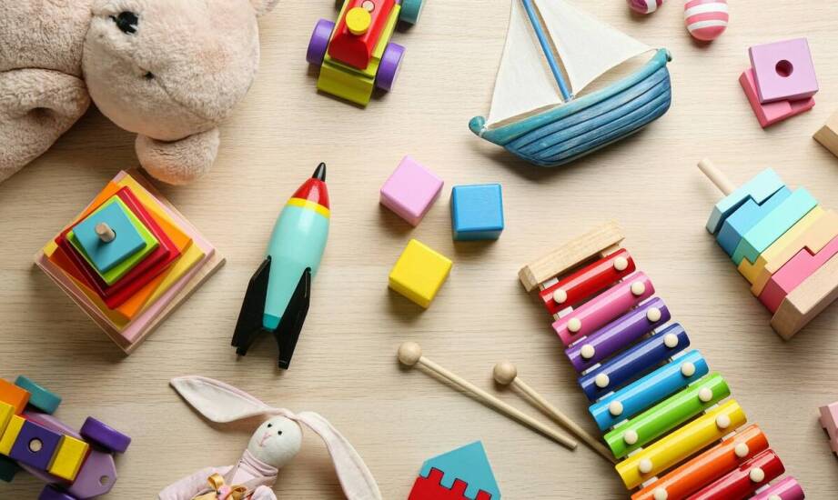 Jak wspólna lektura książeczek sensorycznych wzmacnia komunikację z dzieckiem?