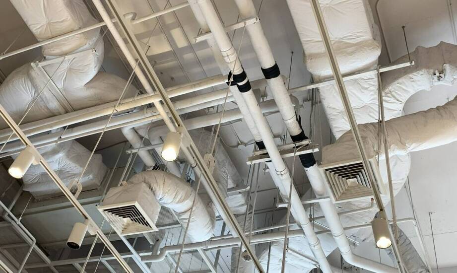 Jak instalacja systemów rekuperacji wpływa na jakość powietrza wewnętrznego?