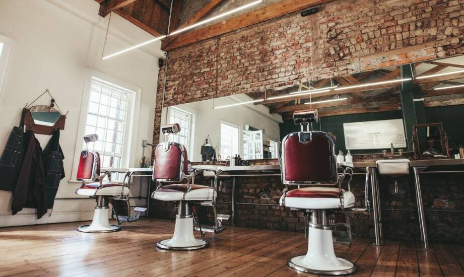 Dlaczego ergonomiczne narzędzia fryzjerskie są ważne dla stylistów?