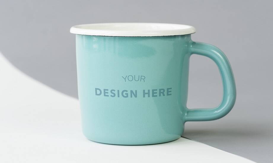 Przewaga filiżanek reklamowych nad innymi gadżetami promocyjnymi