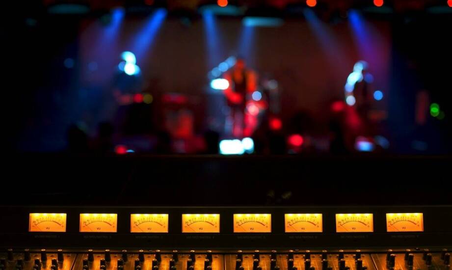 Dlaczego warto wybrać kompleksową produkcję nośników w jednym miejscu?