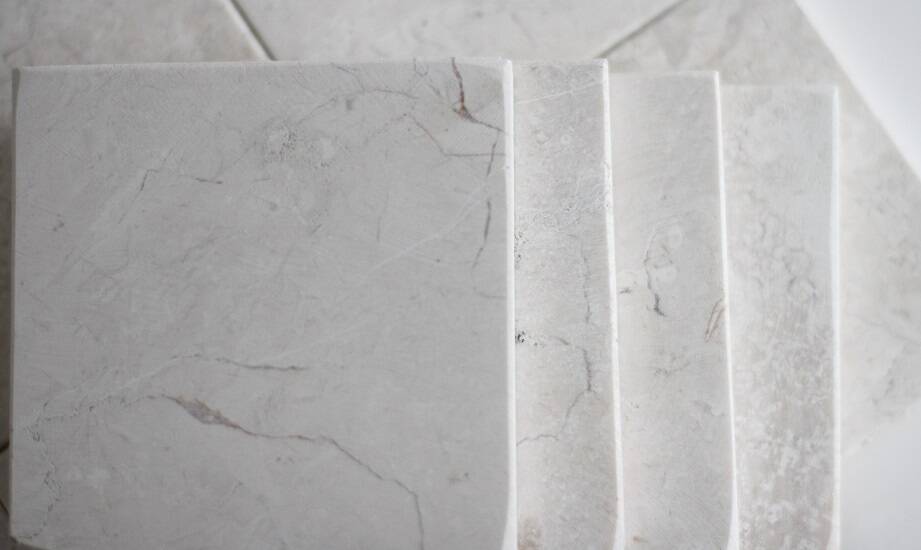 Wyjątkowe wzory płytek marmurowych dla nowoczesnych łazienek