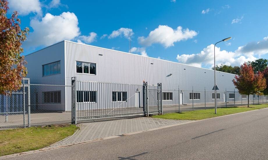 Jak wybrać najlepszy serwis bram przemysłowych dla swojego przedsiębiorstwa?