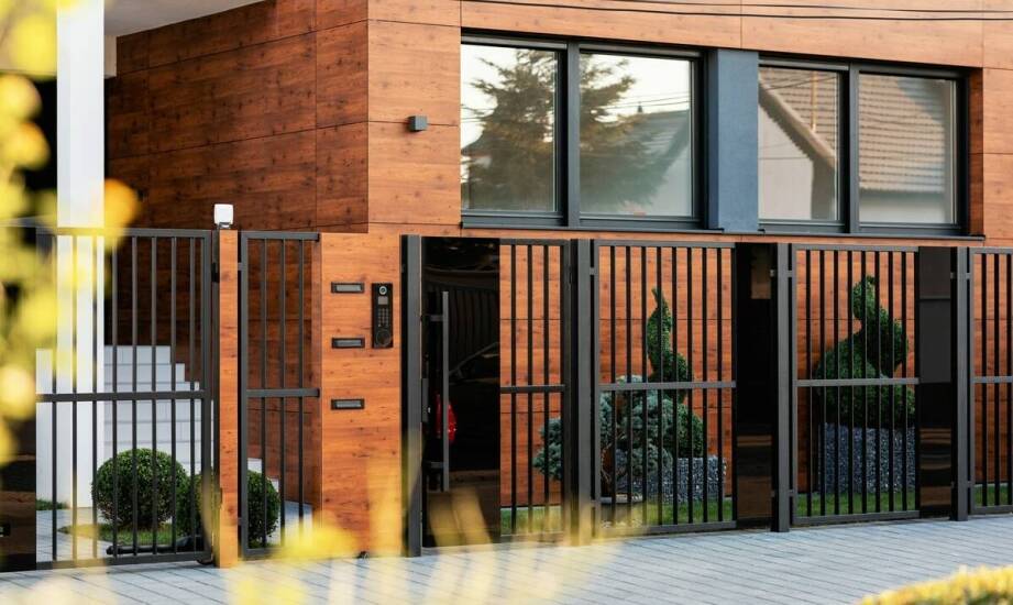 Trwałość i wytrzymałość paneli do bramy wjazdowej – co warto wiedzieć?