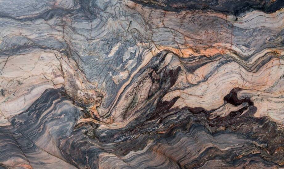 Jakie innowacje przynosi zastosowanie kamienia słonecznego w zegarkach?