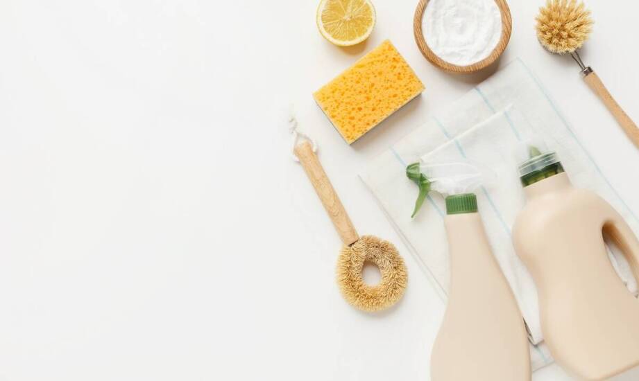 Usuwanie śladów malarskich po remoncie – jakie techniki stosują profesjonaliści?