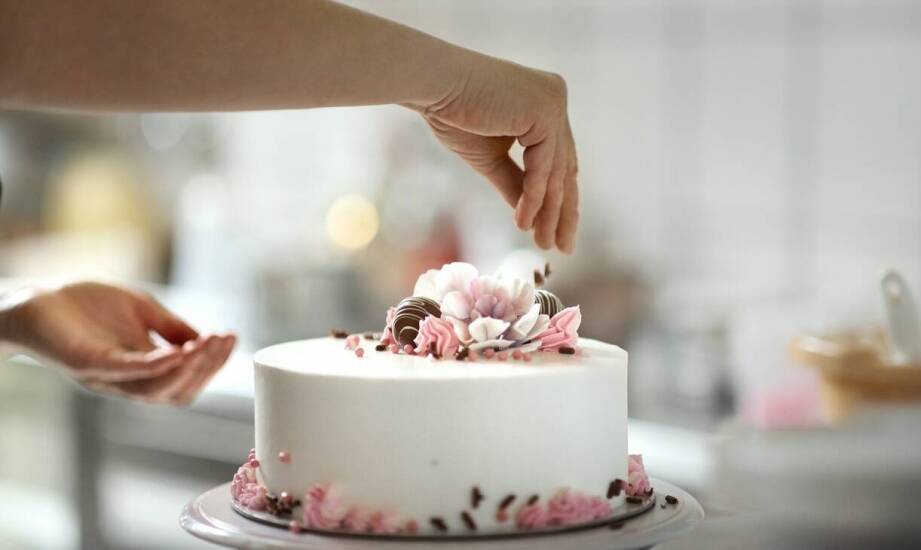 Rola akcesoriów w profesjonalnym cukiernictwie – co warto wiedzieć?