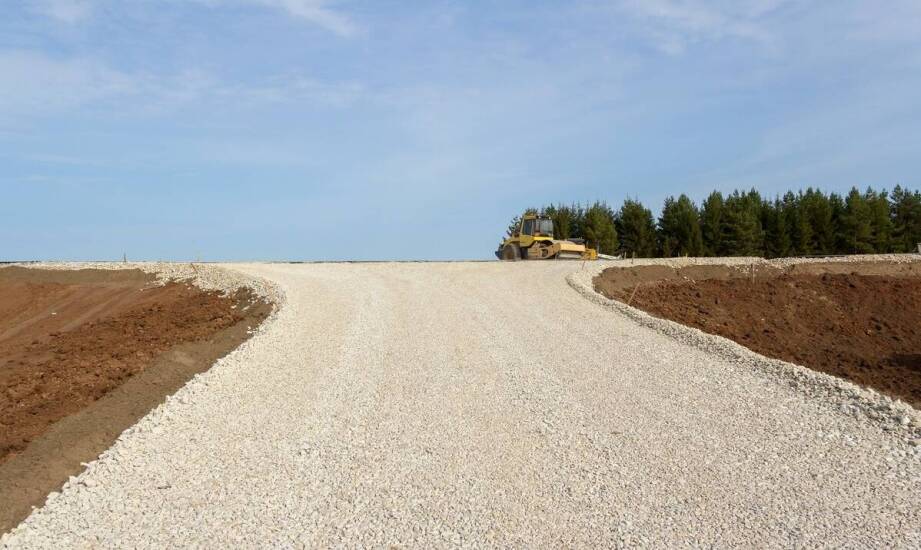 Znaczenie utwardzania placów budowy dla stabilności konstrukcji